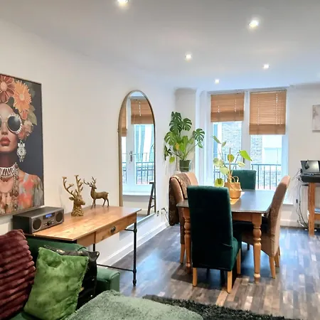Contractors Long Term Bookings-3